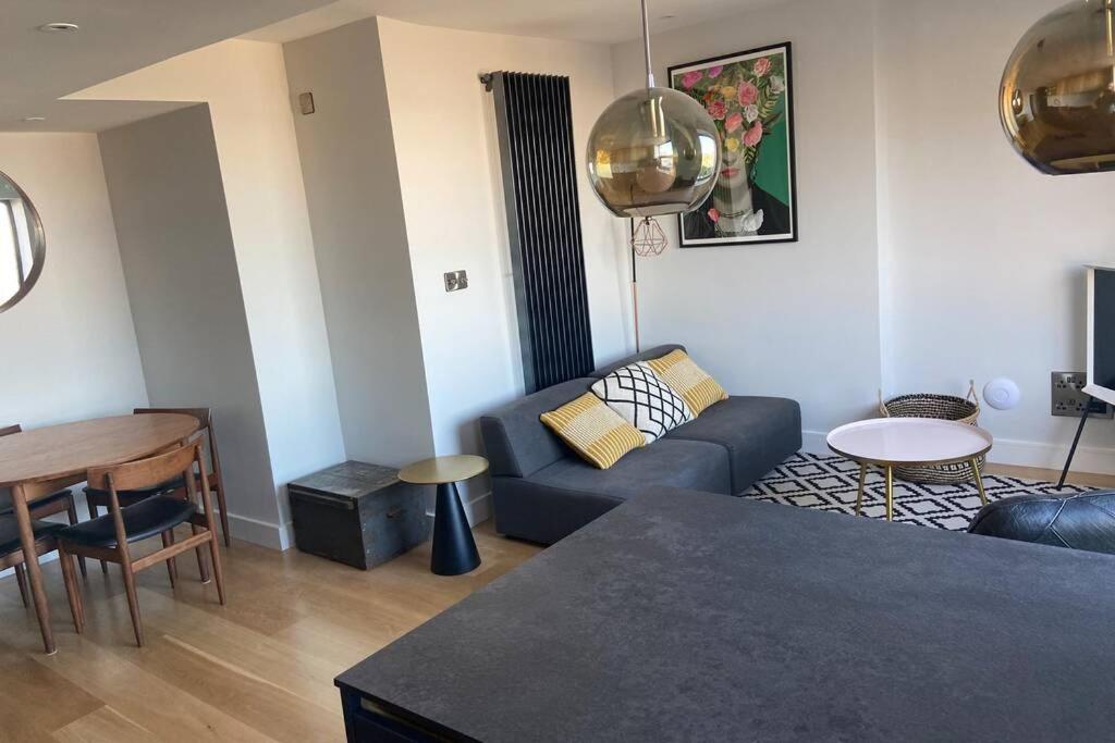 Beachside Apartment In The Centre Of Town New Quay Extérieur photo