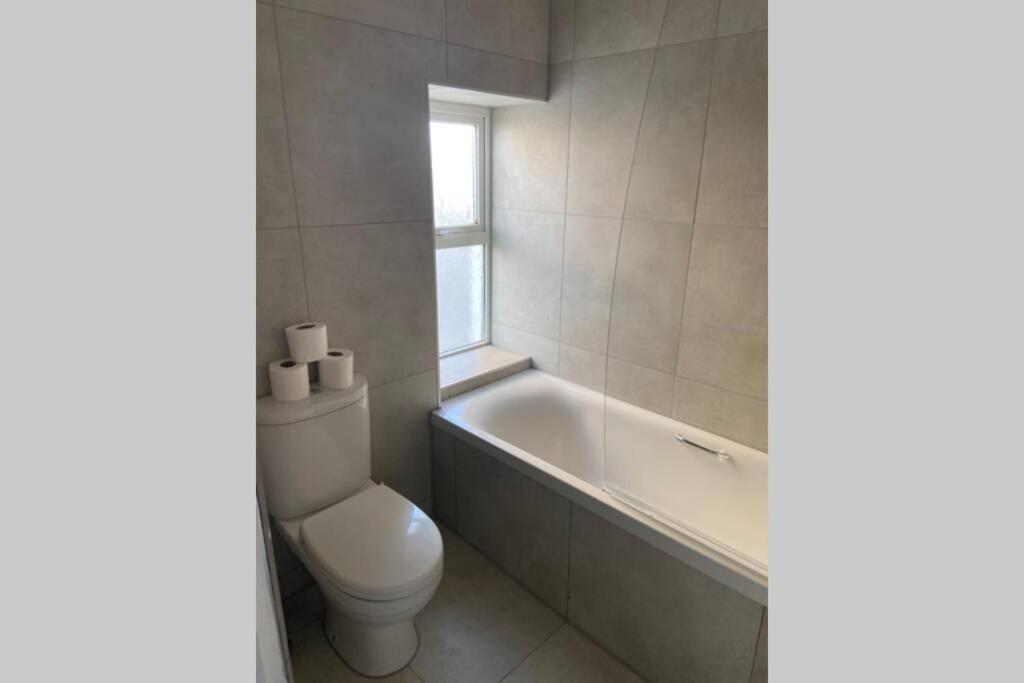 Beachside Apartment In The Centre Of Town New Quay Extérieur photo