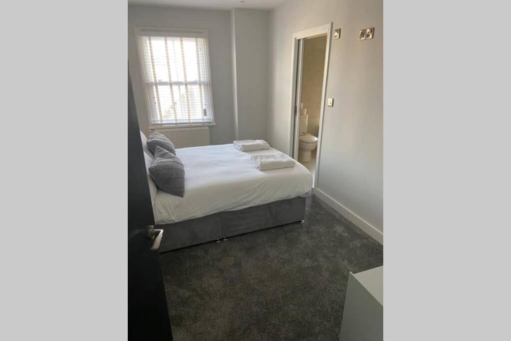 Beachside Apartment In The Centre Of Town New Quay Extérieur photo